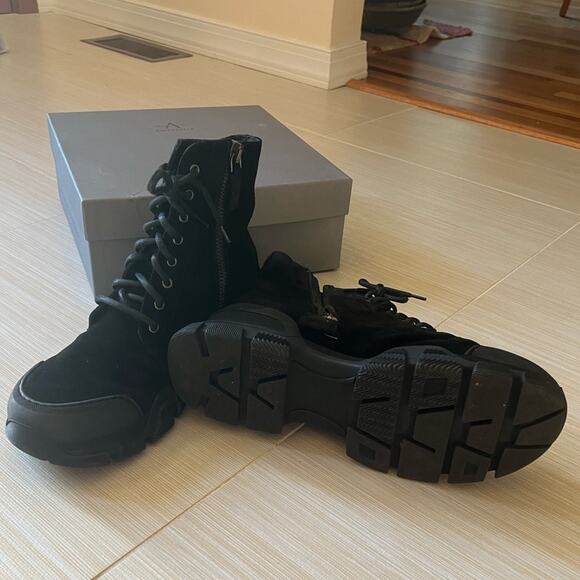 AQUATALIA Women's 11 Boot Black Suede EVVIE COMBAT Weatherproof Chunky - Picture 5 of 7